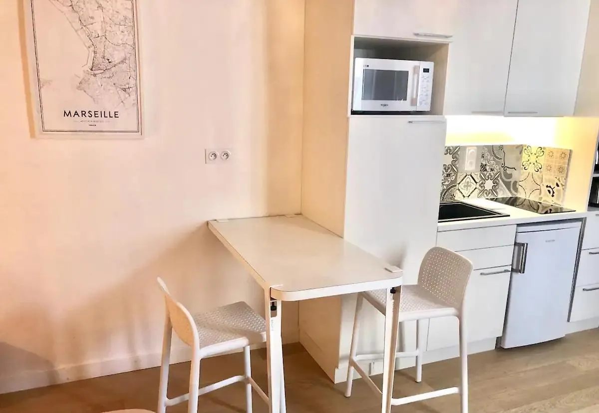 Design Suite Vieux Port Appartement Tout Equipe Climatise Marseille France
